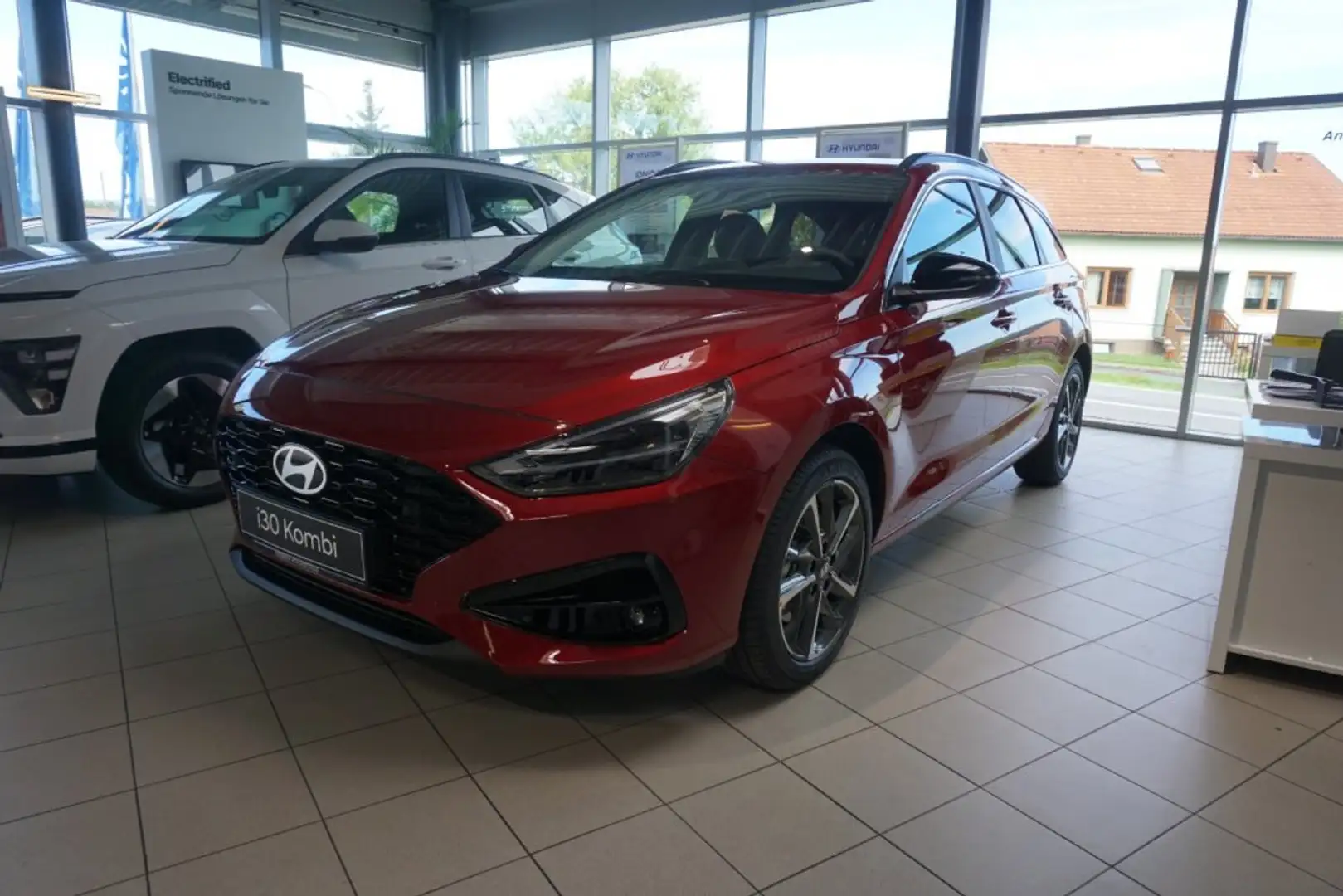 Hyundai i30 Kombi - PD GO Plus 1.5 TGDI 48V c5ku4-PP1-OO3 Rot - 1
