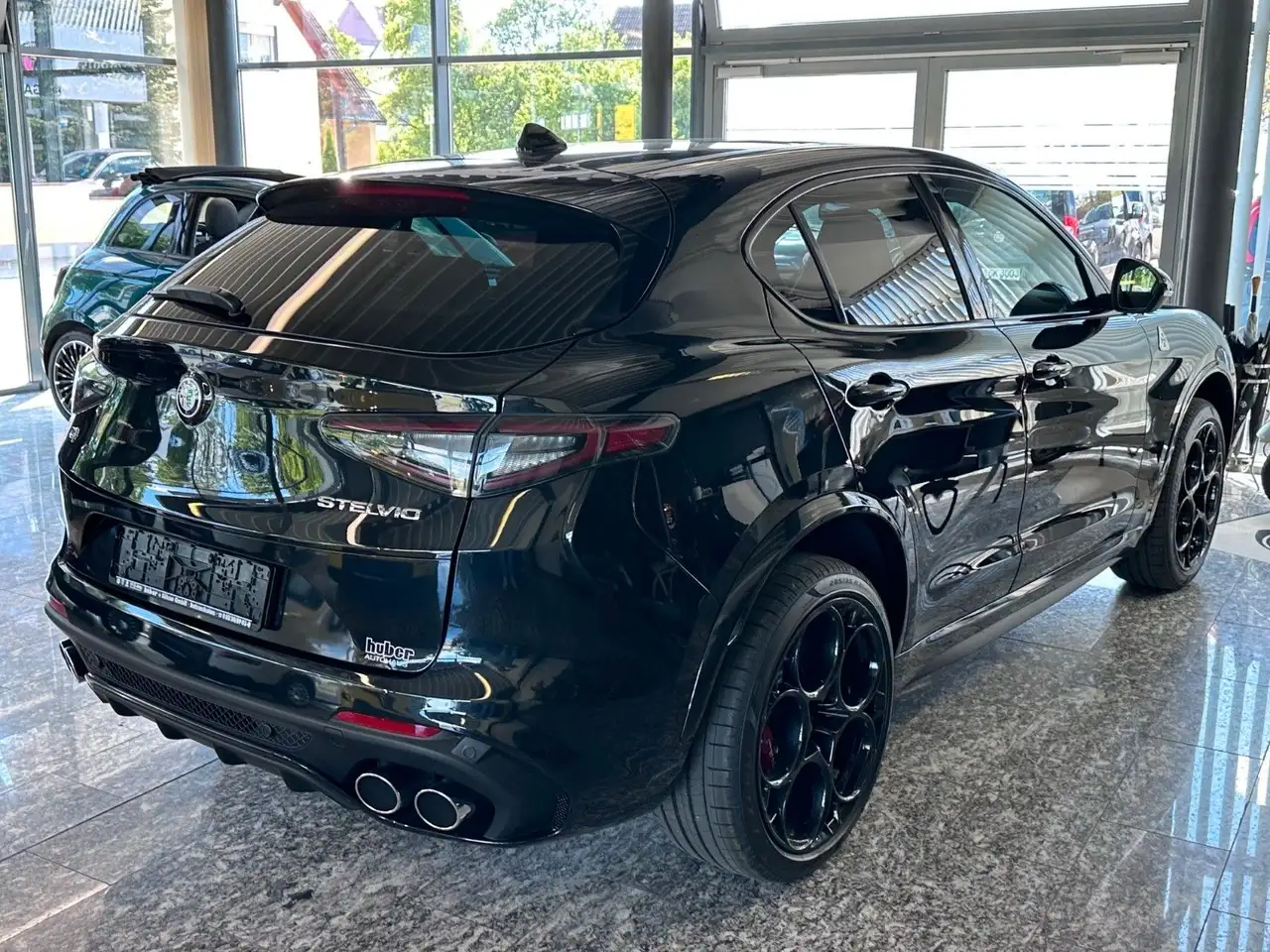 Alfa Romeo Stelvio 2025
