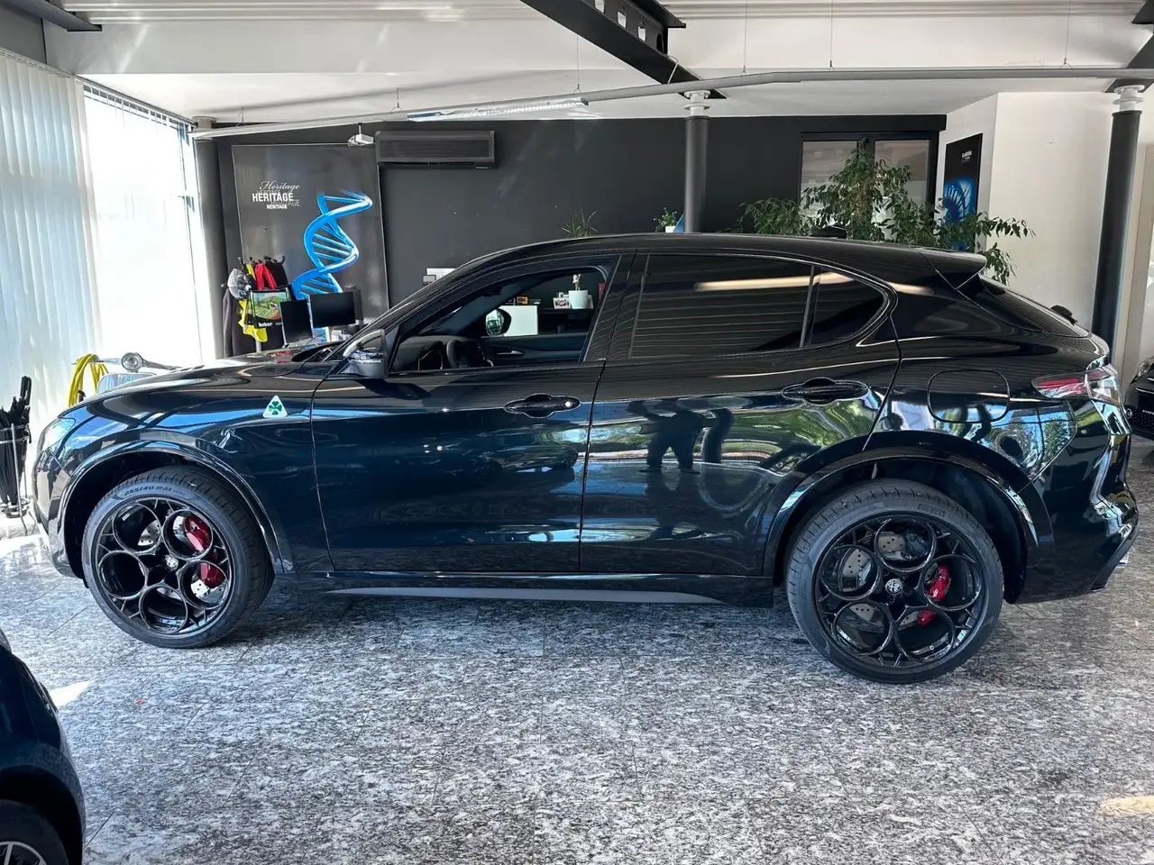 Alfa Romeo Stelvio 2025