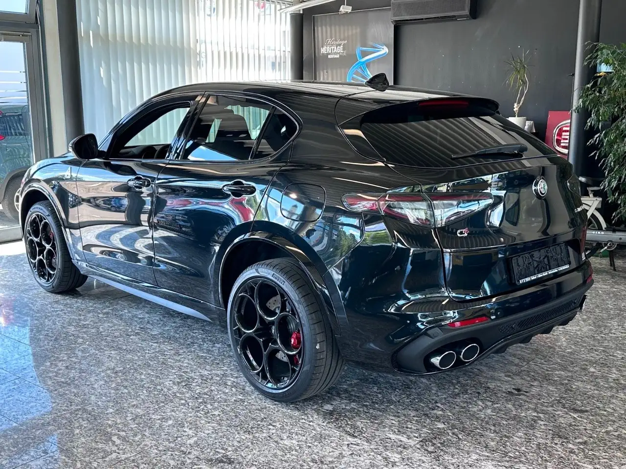 Alfa Romeo Stelvio 2025