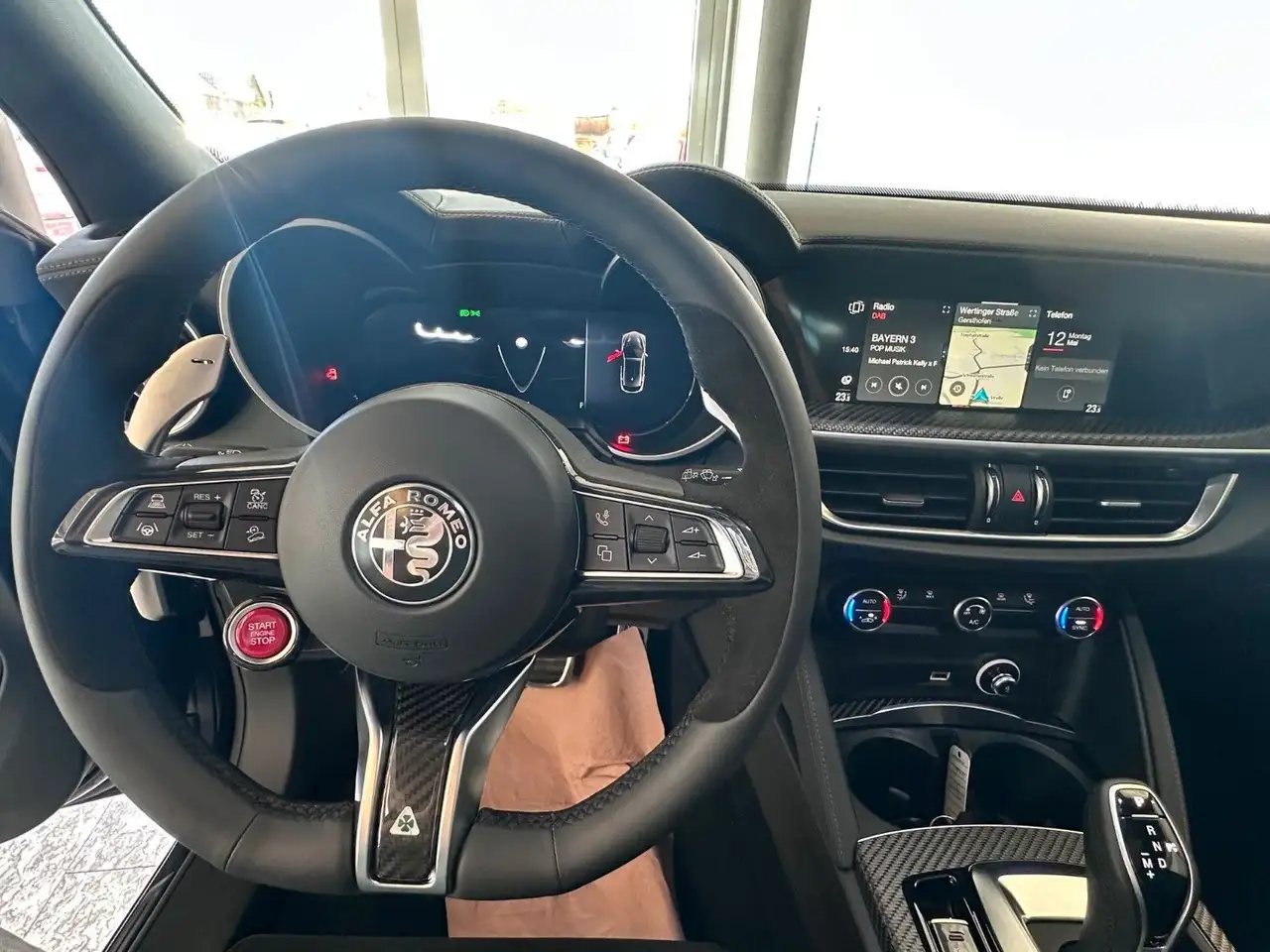 Alfa Romeo Stelvio 2025 — фото 14