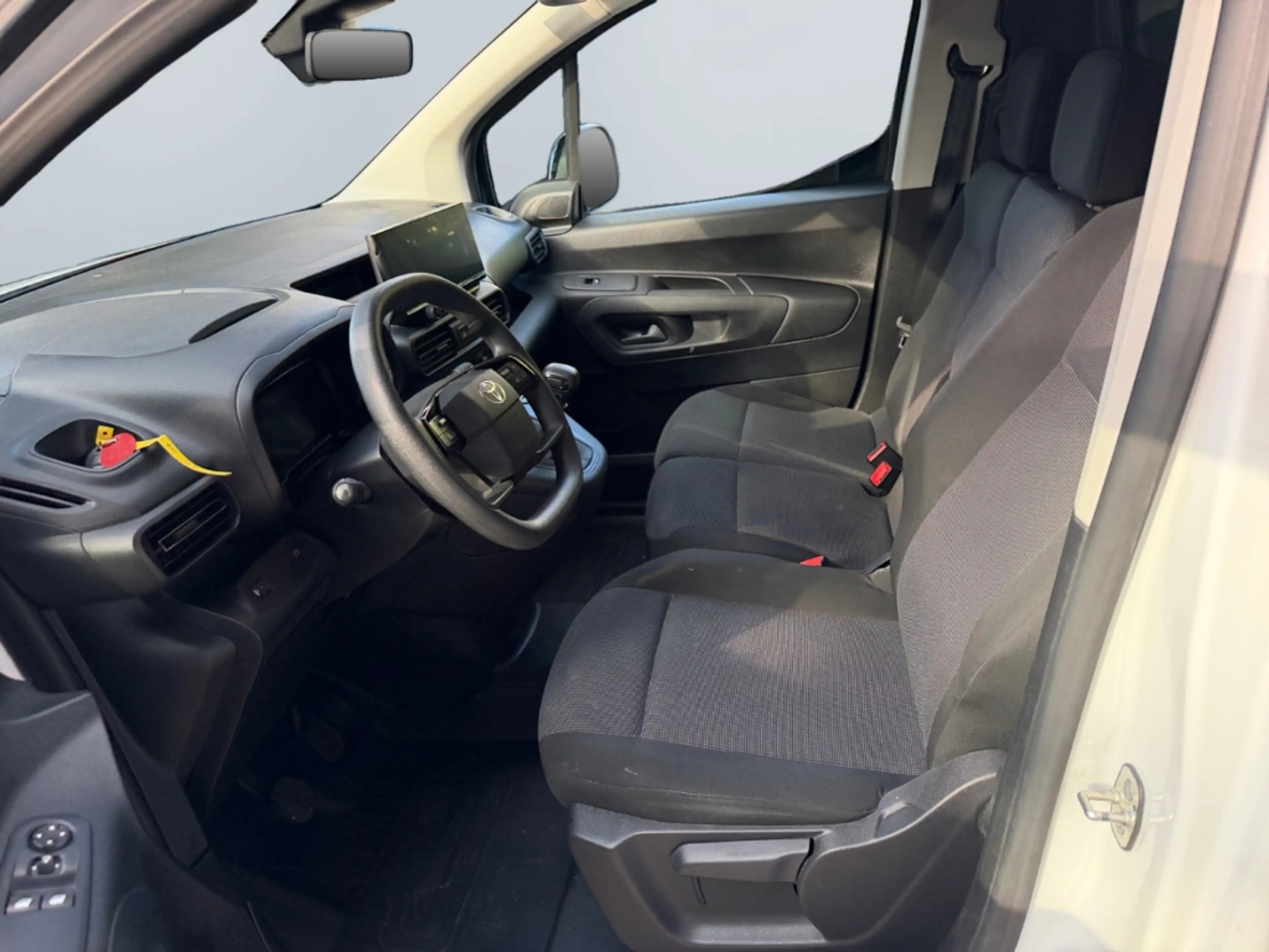 Toyota Proace City 1.5 D-4D L2 Meister *Navi*PDC*CarPlay* — photo 9