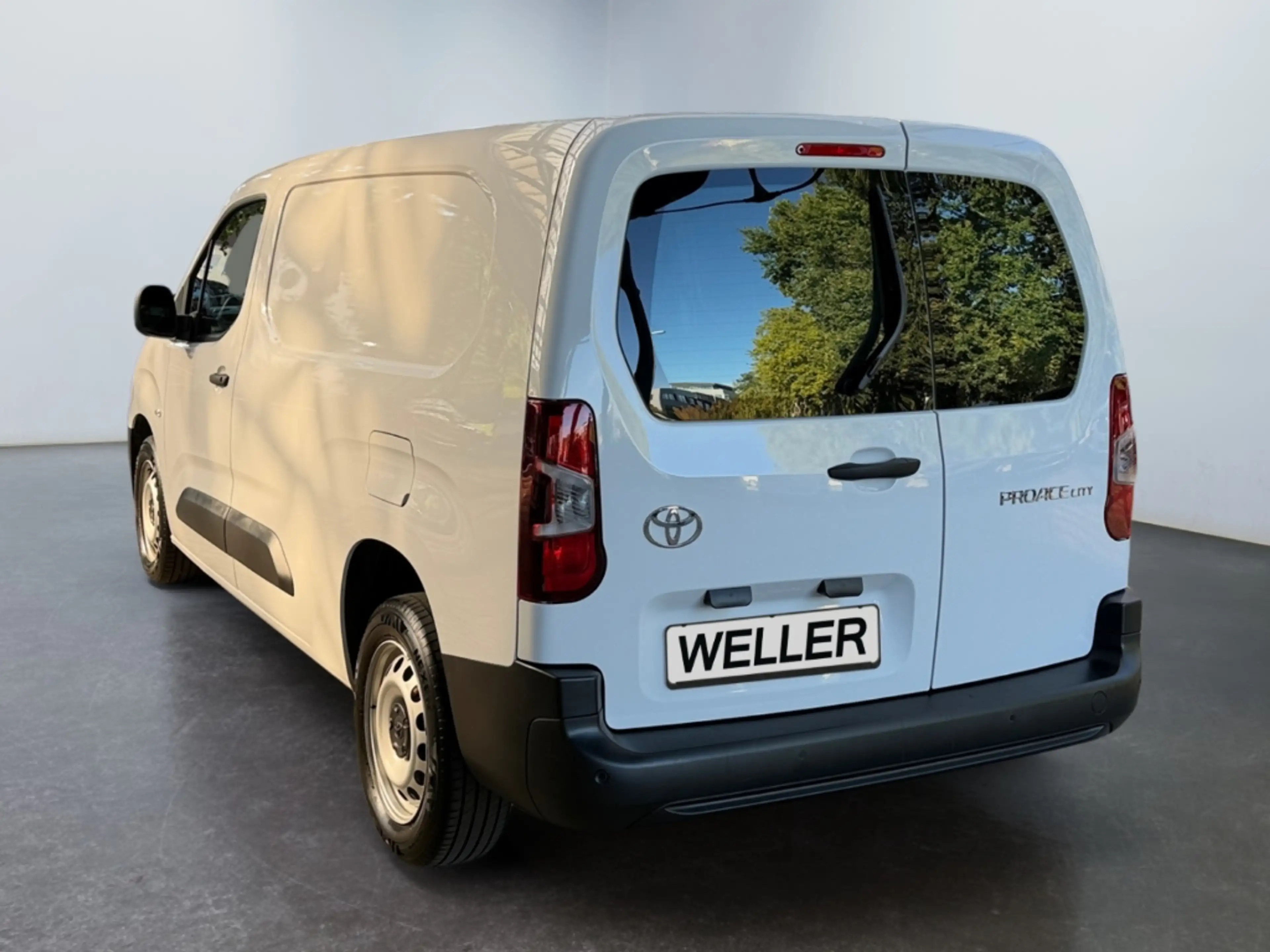 Toyota Proace City 1.5 D-4D L2 Meister *Navi*PDC*CarPlay* — photo 7