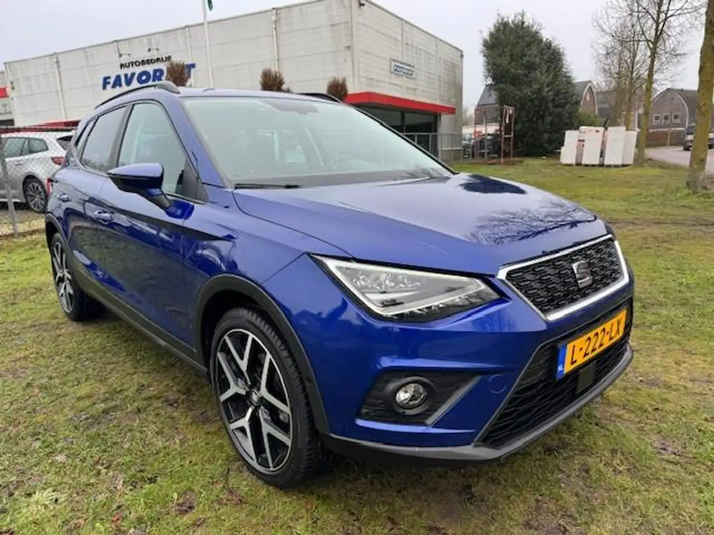 SEAT Arona 1.0TSI STYLE BUSINESS INTENSE+ /LED/HLEER/CAM/VIRT Blauw - 1