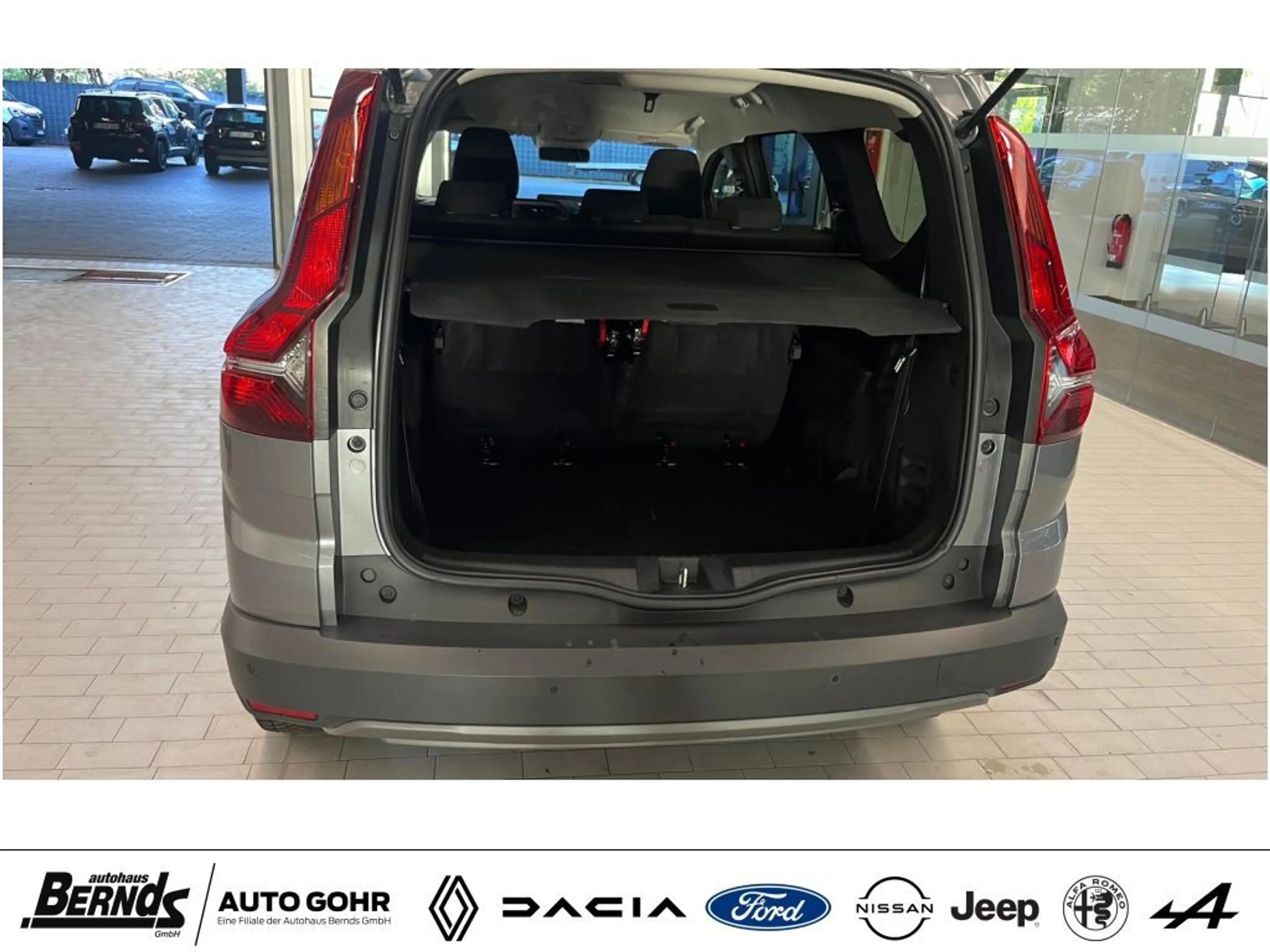 Dacia Jogger 110 7-Sitze Extreme CityP. Navi CarPlay DAB+ LED — photo 9