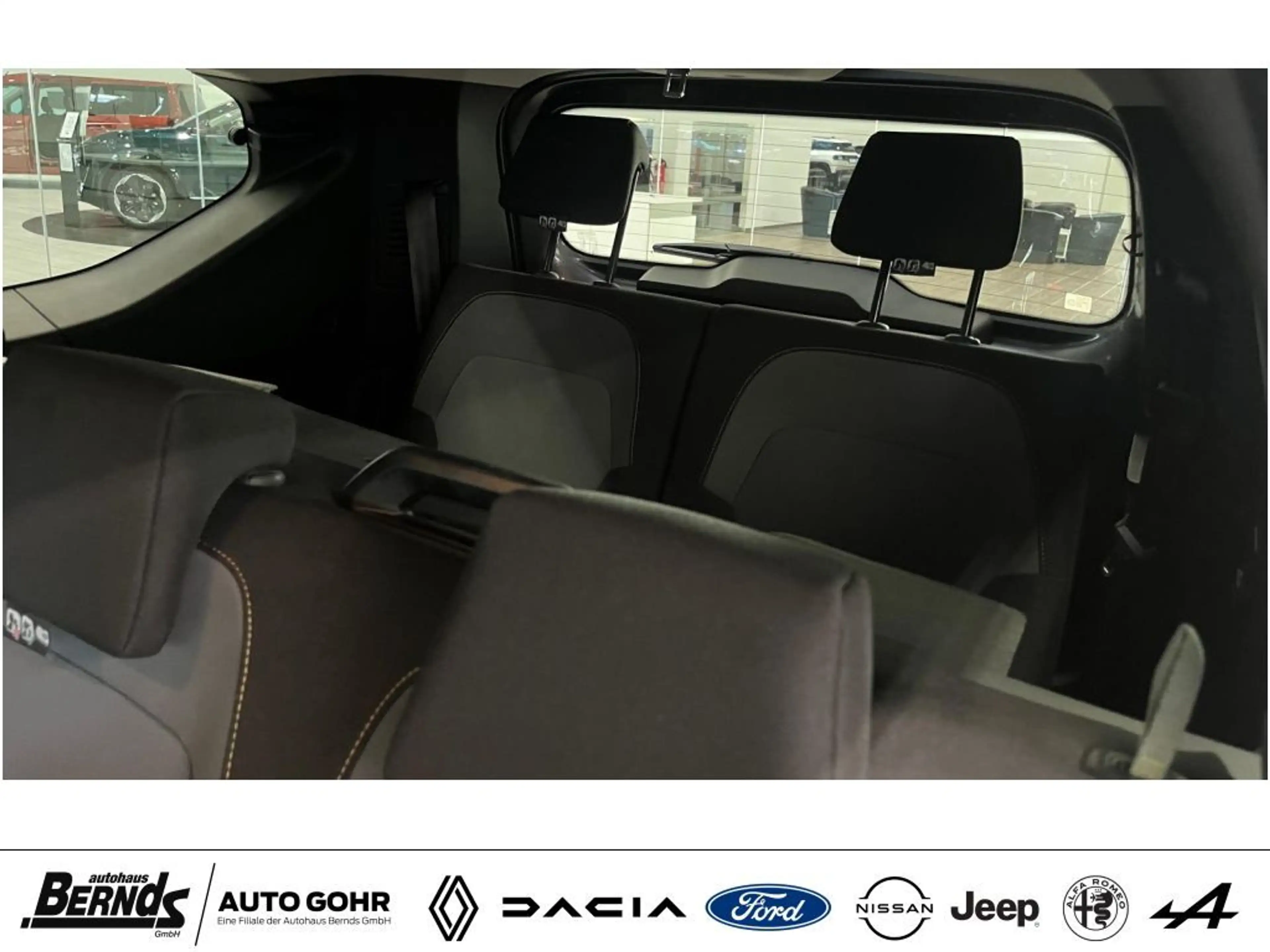 Dacia Jogger 110 7-Sitze Extreme CityP. Navi CarPlay DAB+ LED — photo 12