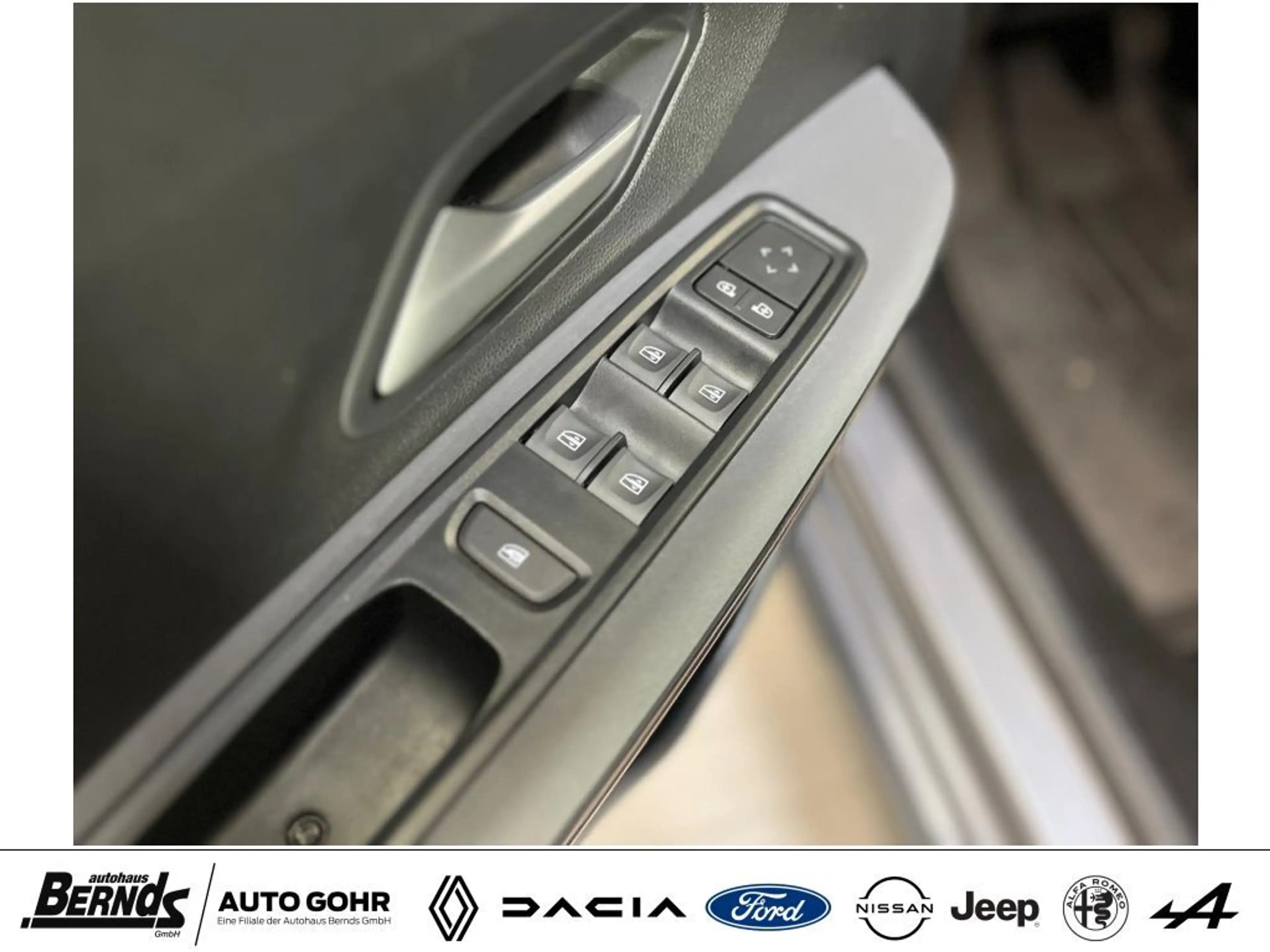 Dacia Jogger 110 7-Sitze Extreme CityP. Navi CarPlay DAB+ LED — photo 15