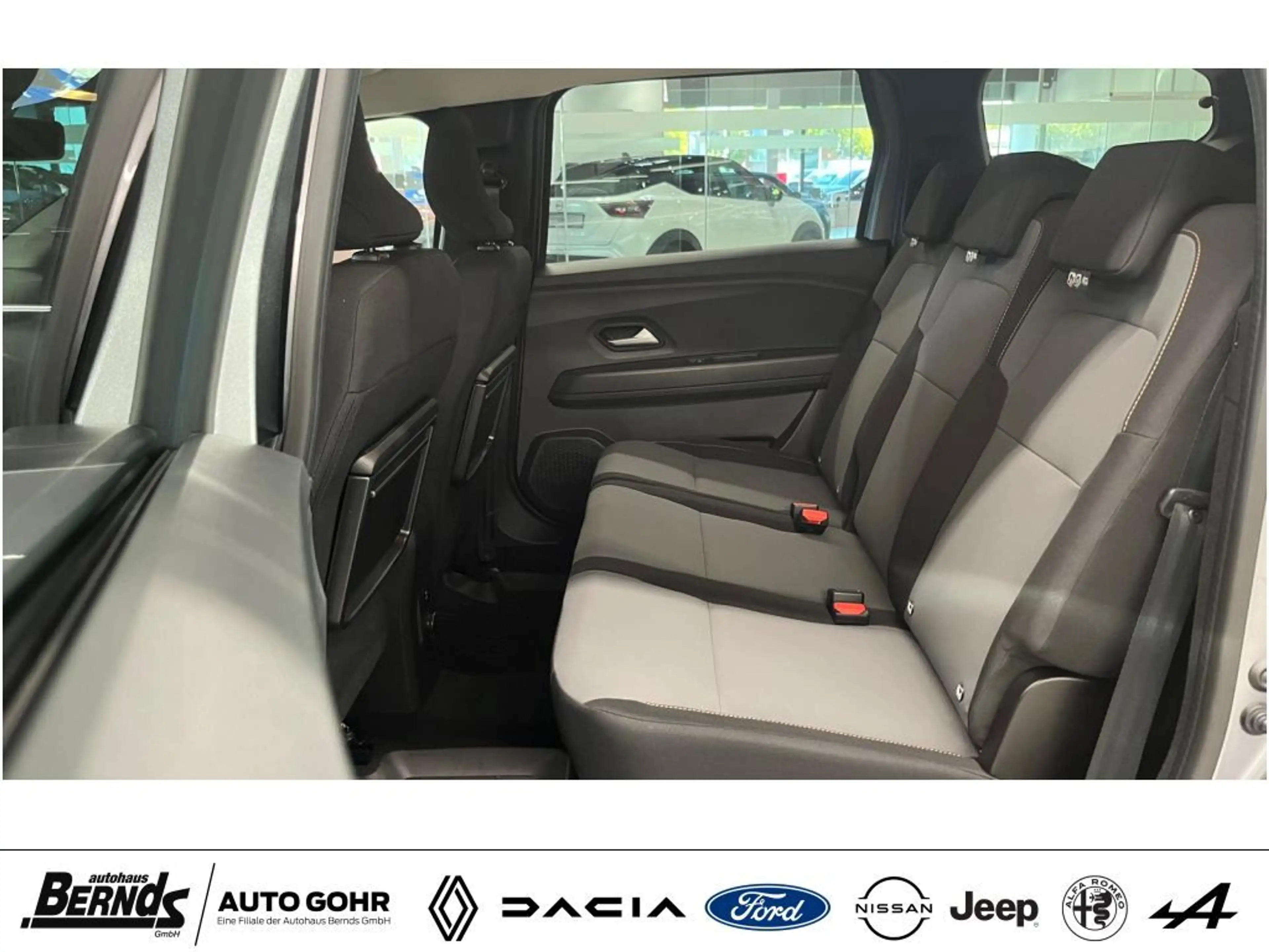 Dacia Jogger 110 7-Sitze Extreme CityP. Navi CarPlay DAB+ LED — photo 13