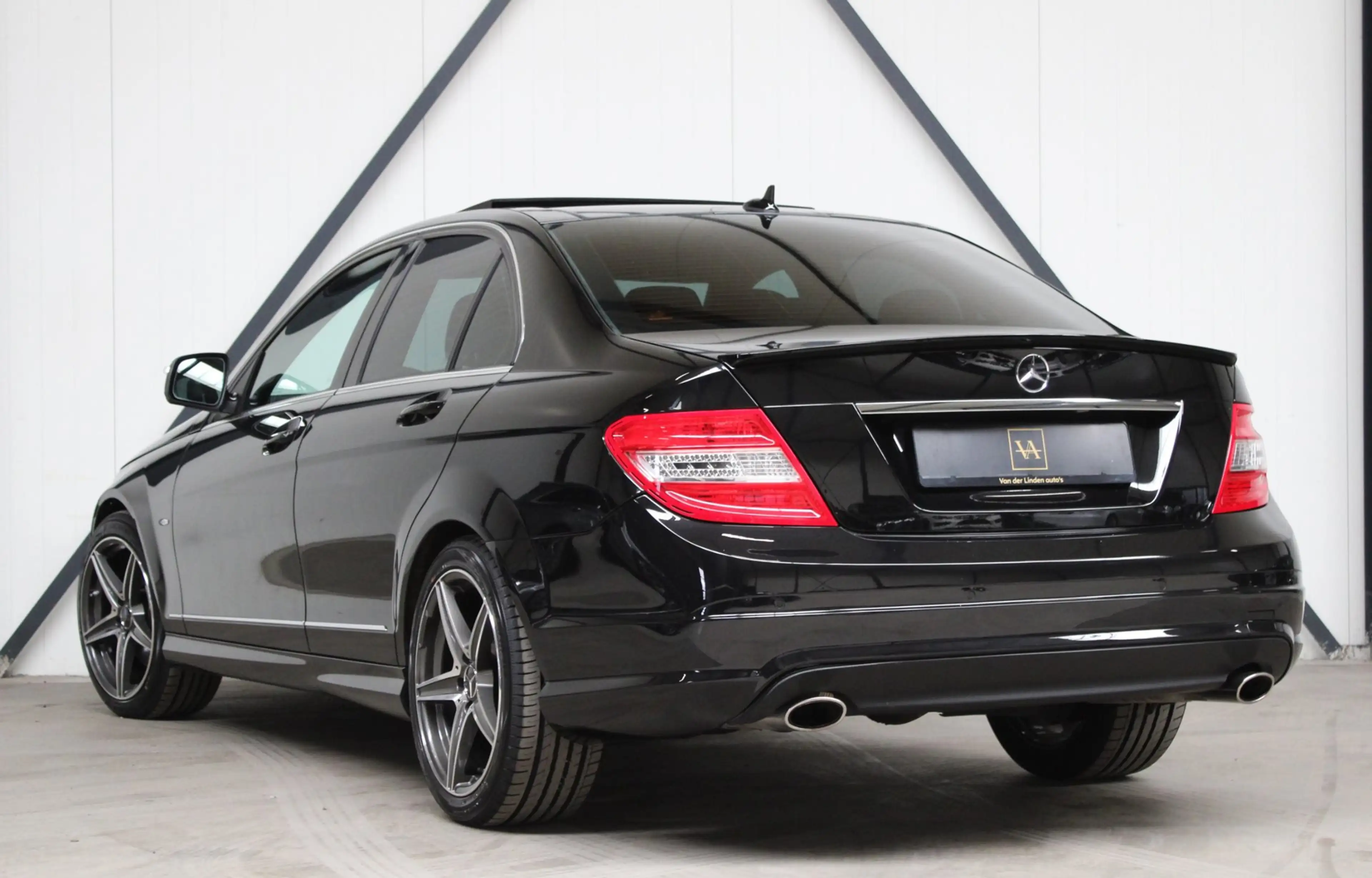 Mercedes-Benz C 350 AMG-Sportpakket l 1e eigenaar l UNIEK — photo 3