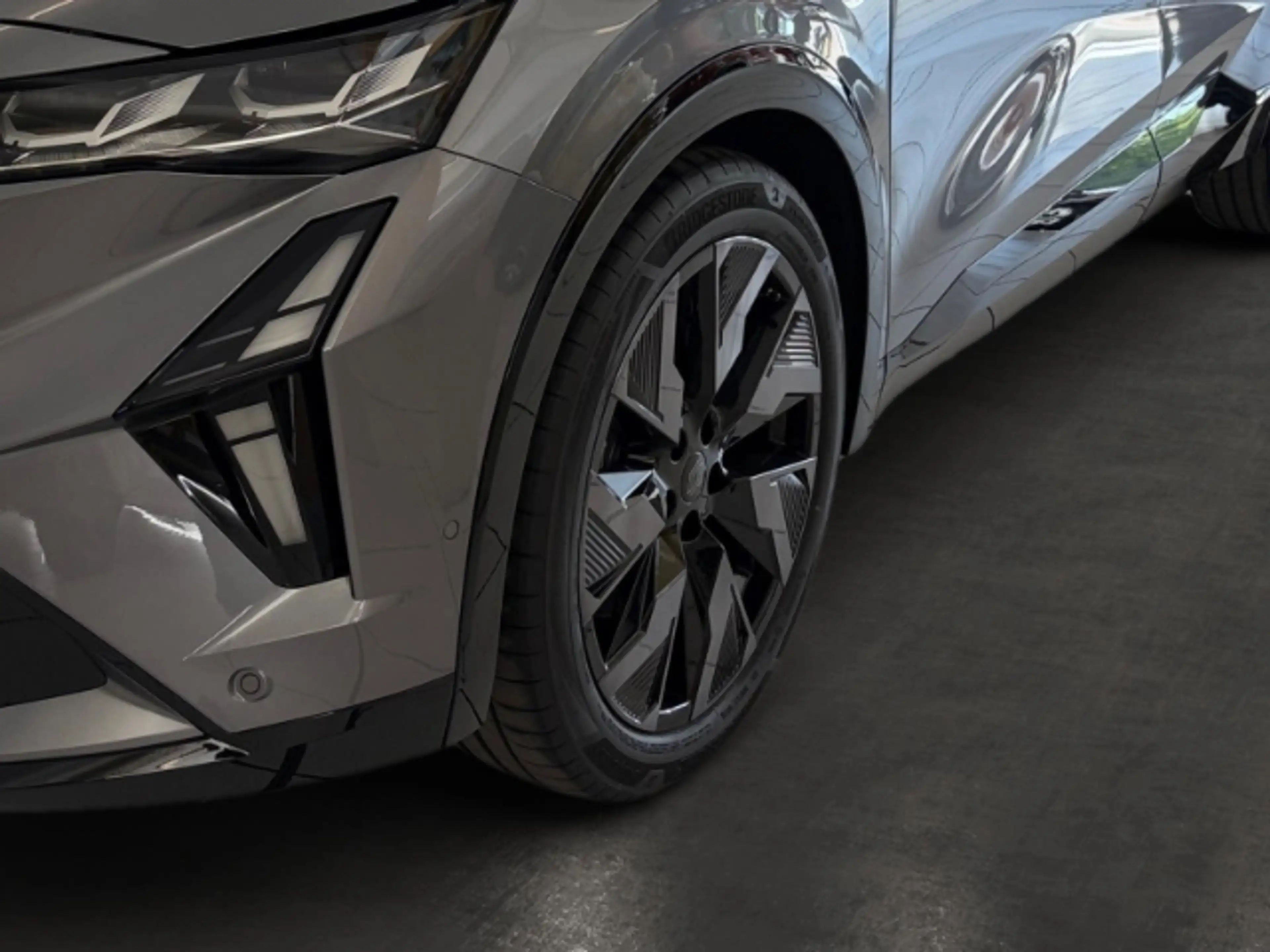 Renault Rafale 200 E-Tech Full Hybrid Esprit Alpine +Pano+Premium — photo 6