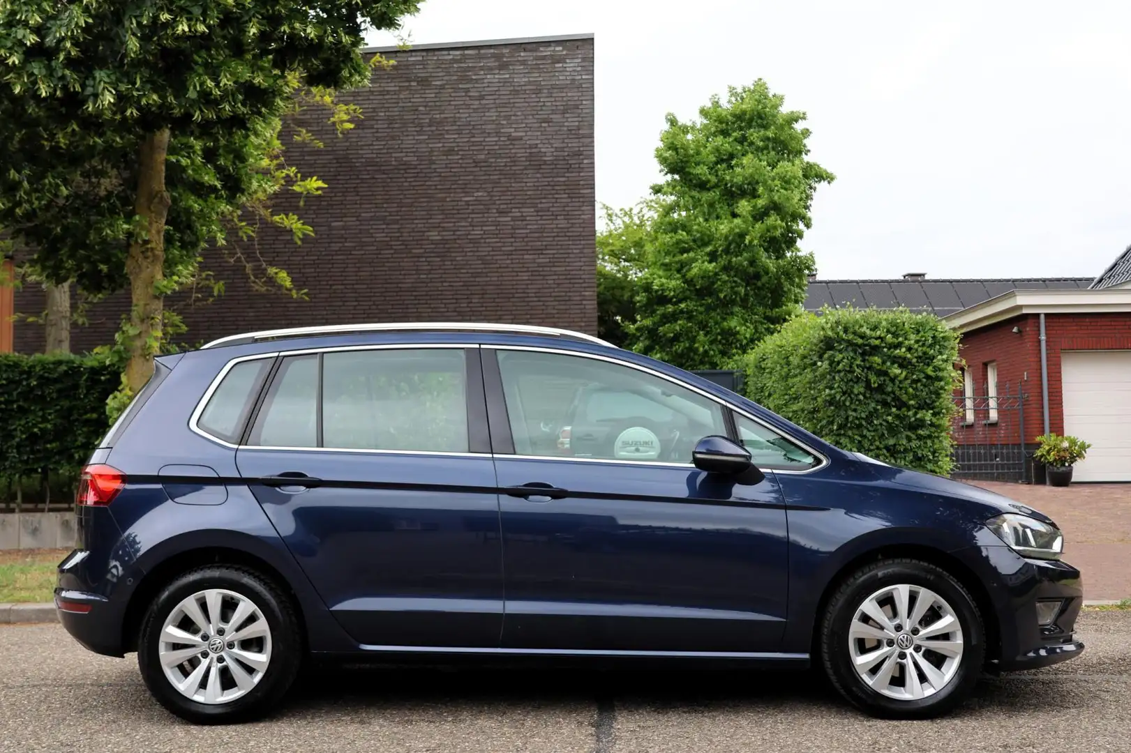 Volkswagen Golf Sportsvan 1.4 TSI Highline | 1e EIGENAAR | AUTOMAAT | CLIMA Azul - 2