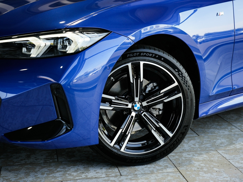 BMW 320 320d xDrive Touring M Sport Leder Kamera ACC — photo 5