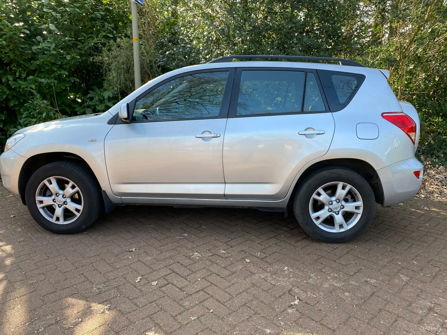 Toyota RAV 4 RAV 4 2.0 VVTi Linea Sol Zilver - 2