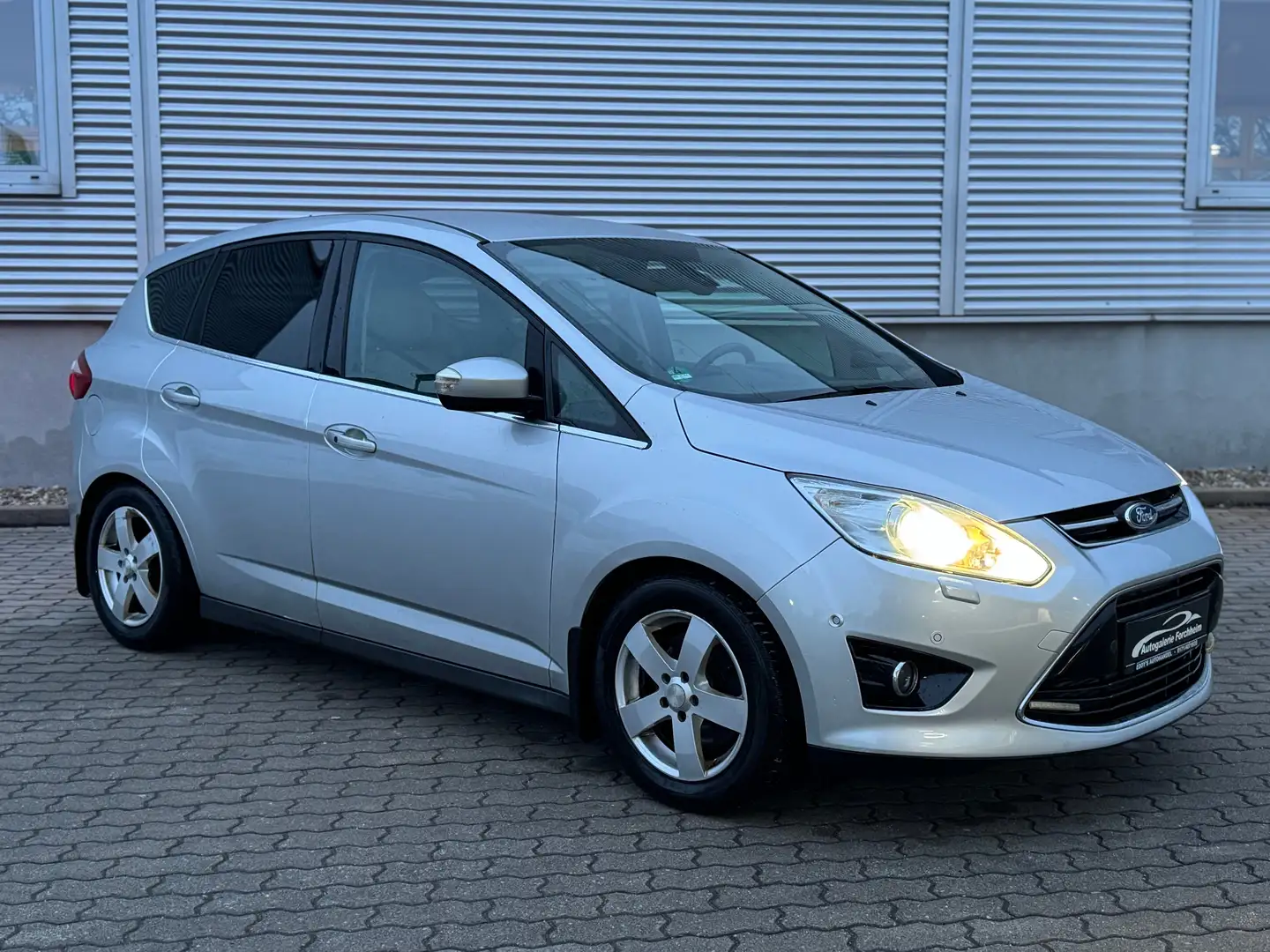 Ford C-Max Titanium AUTOMATIK*TÜV NEU*AHK*XENON*NAVI* Silber - 1