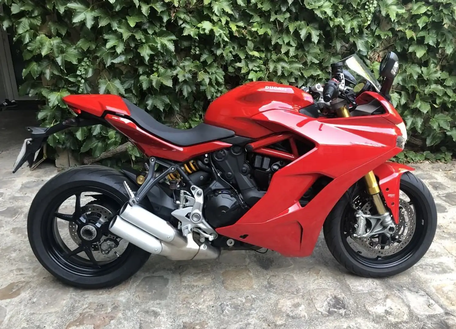 Ducati SuperSport 939 Supersport S Rojo - 2