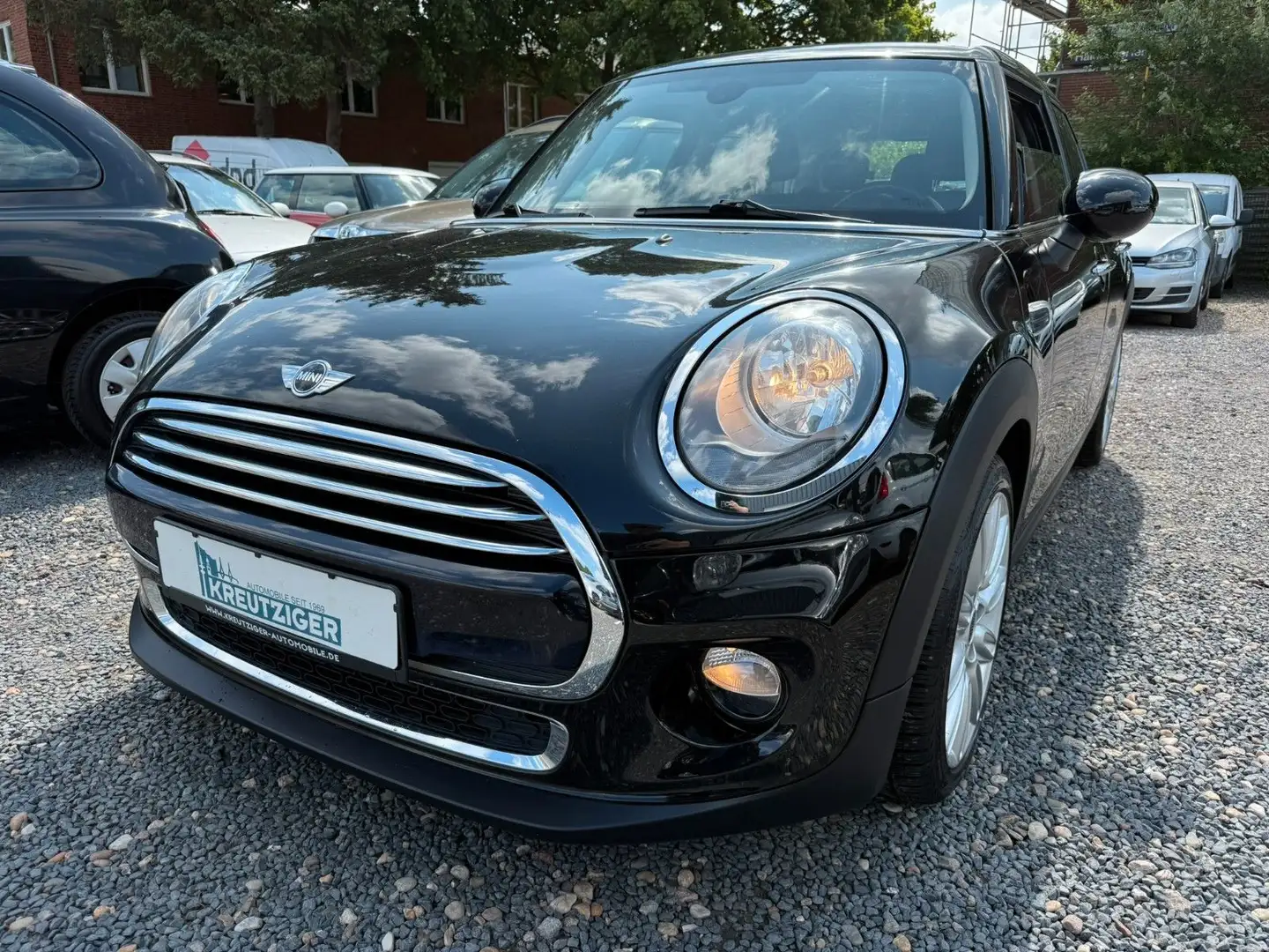 MINI Cooper 5-trg. Schwarz - 1