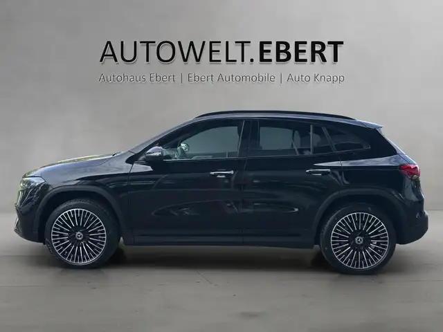 Mercedes-Benz EQA view 2