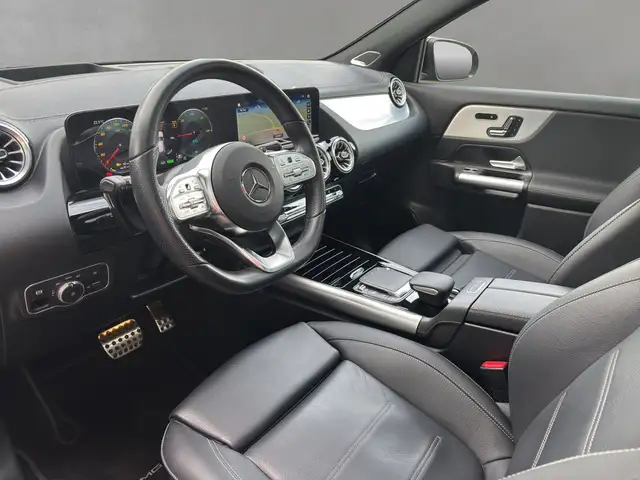 Mercedes-Benz EQA view 9