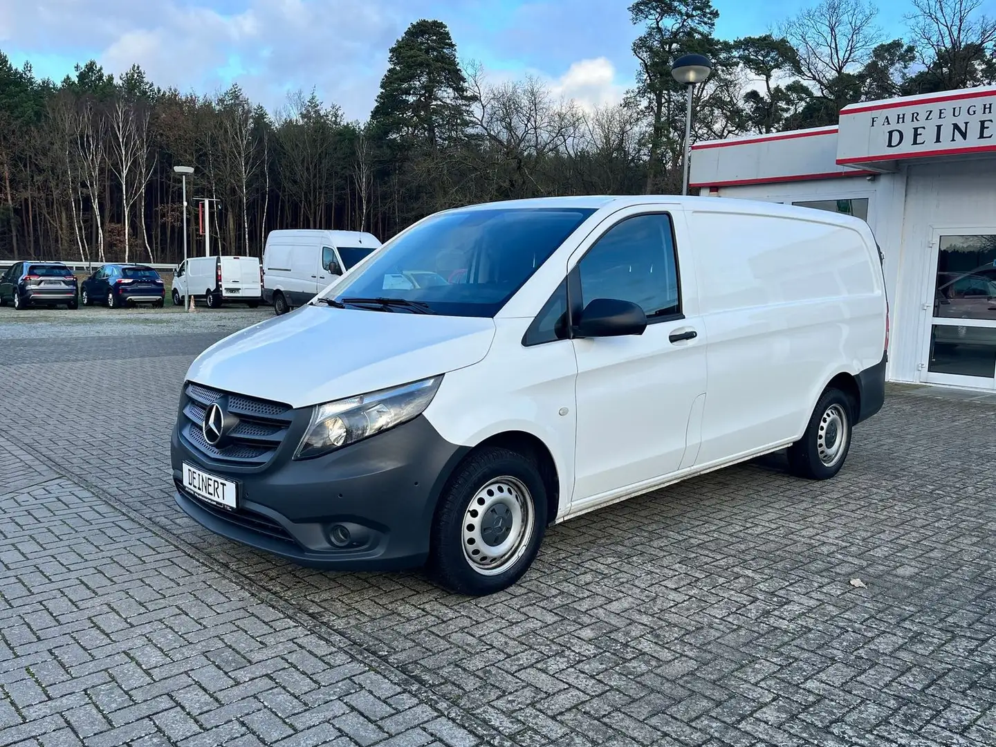 Mercedes-Benz Vito 114 CDI lang Automatik 7G Weiß - 2