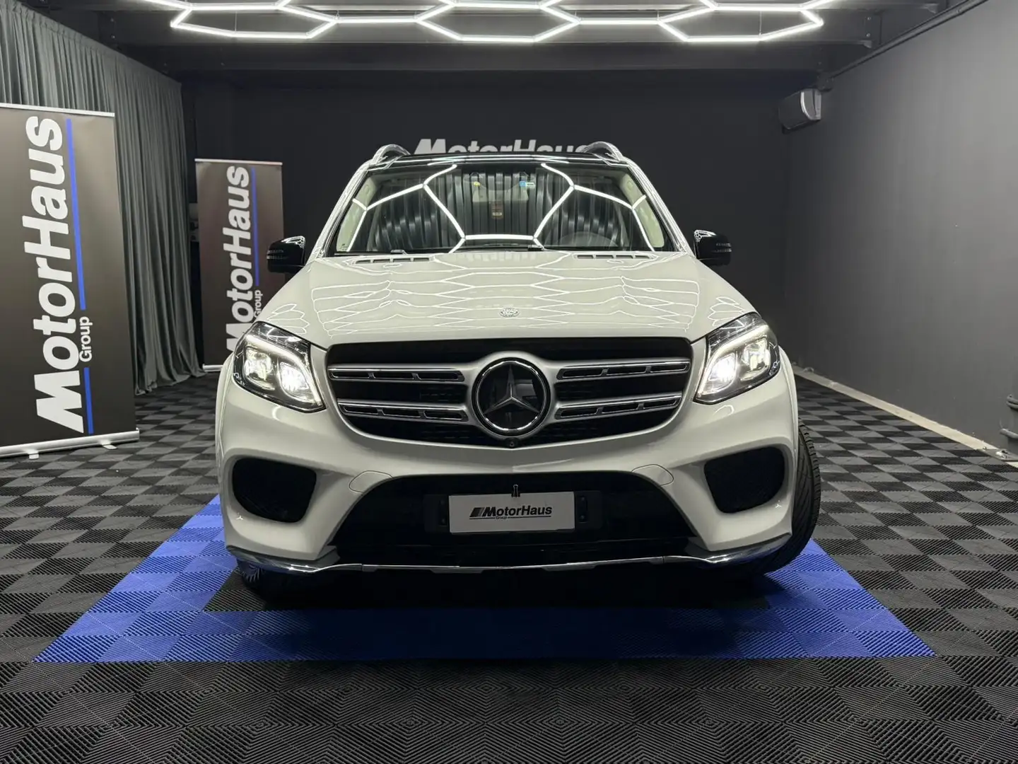 Mercedes-Benz GLS 350 d Premium Plus 4matic Wit - 2