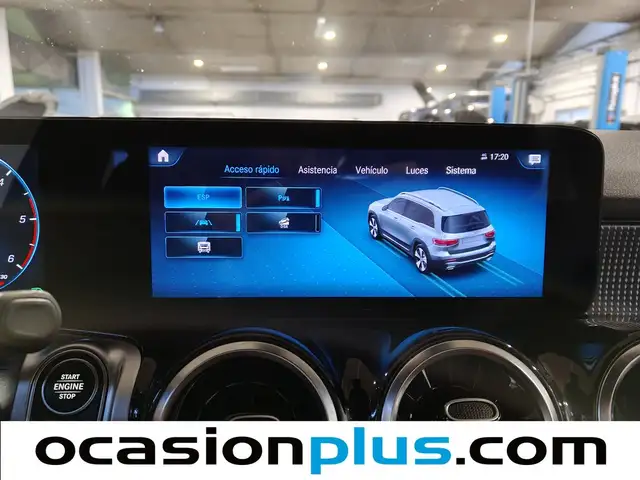 Mercedes-Benz GLB view 9
