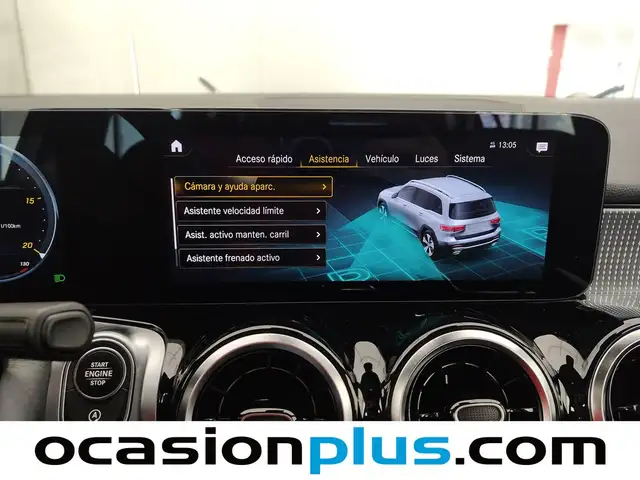 Mercedes-Benz GLB view 10