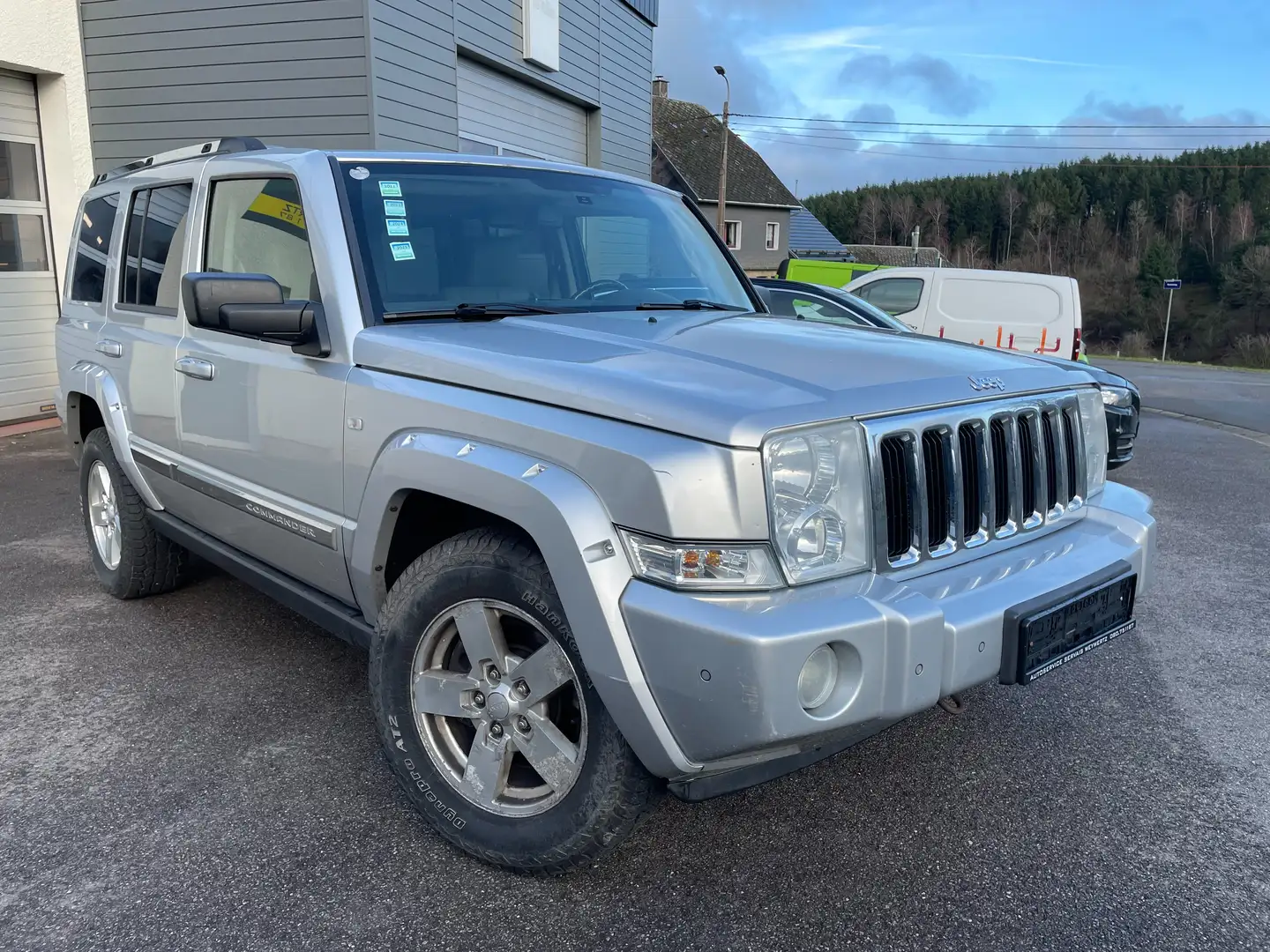 Jeep Commander Commander 3.0 Turbo V6 UTILITAIRE Silber - 2