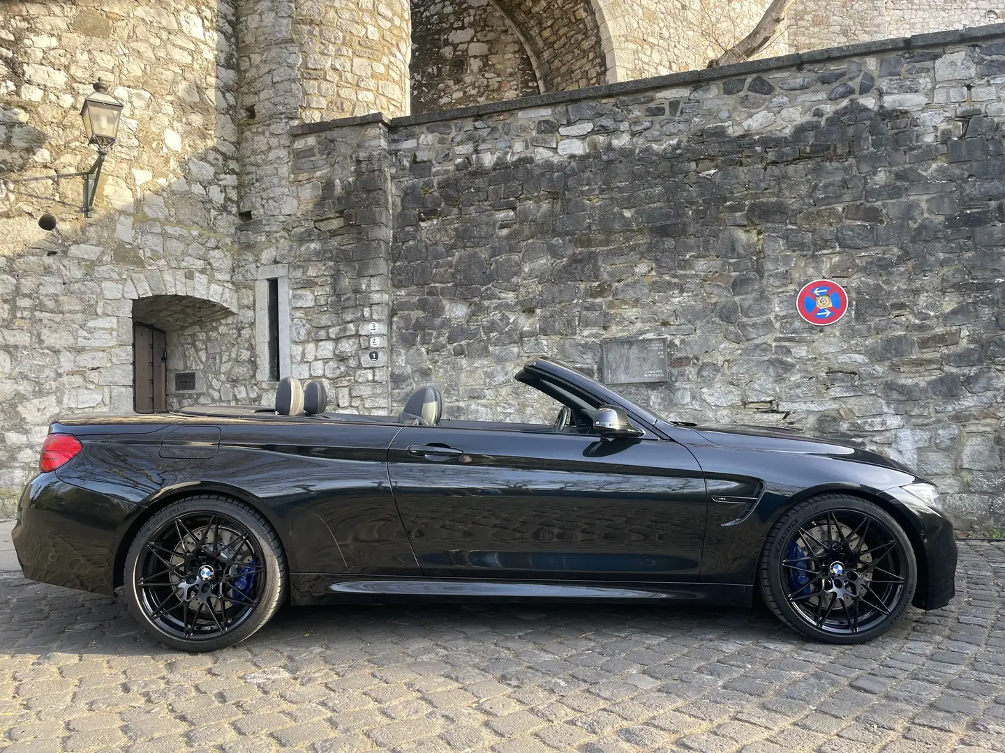 BMW M4 Competition,Drivers package,360Grad,HUD Schwarz - 1