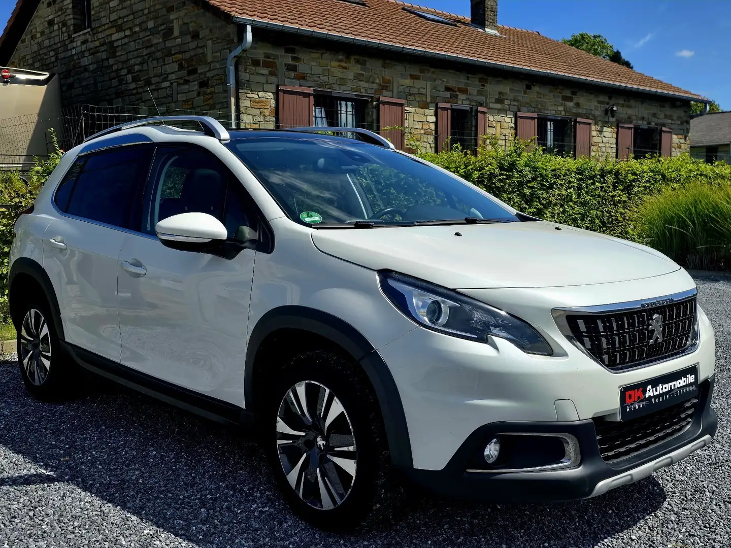 Peugeot 2008 1.6HDi Allure * AIRCO * NAVI * PANO * GARANTIE * Blanc - 1