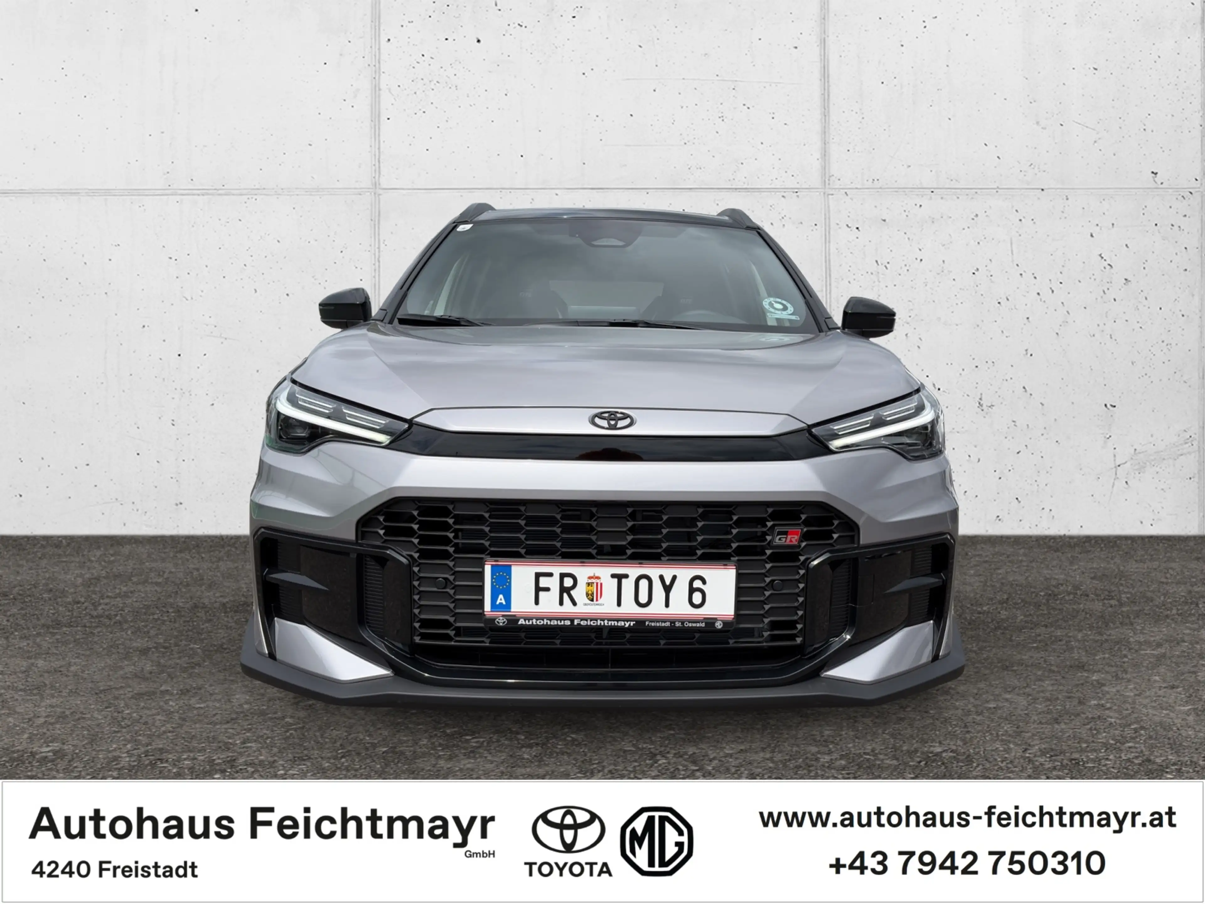Toyota Corolla Cross 2,0 HYBRID AWD GR-S 5t. — photo 11