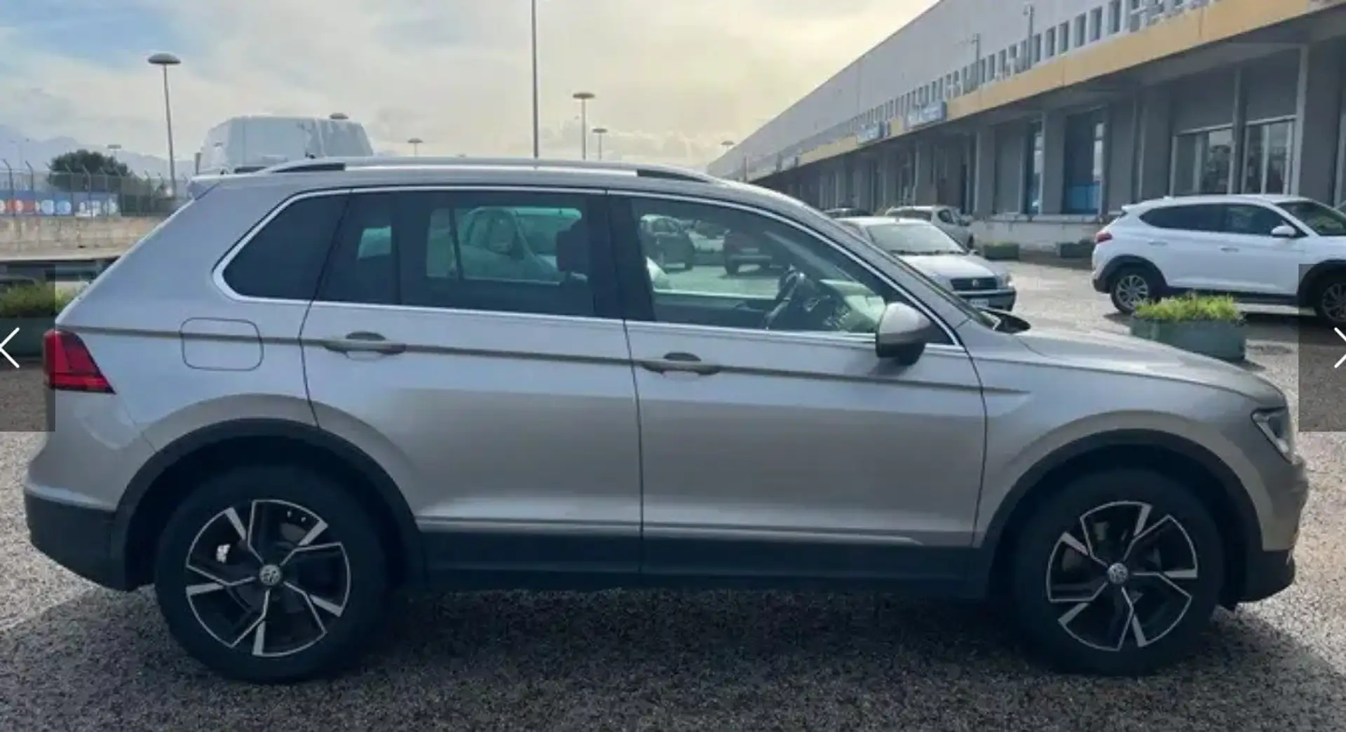 Volkswagen Tiguan Tiguan II 20162.0 tdi Business 4motion 150cv dsg Bronz - 2