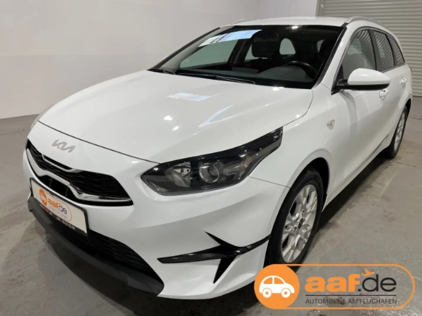 Kia Ceed SW / cee'd SW 1.6 CRDi MH Vision EU6d Navi SHZ Temp PDC Rückfahr Blanc - 1