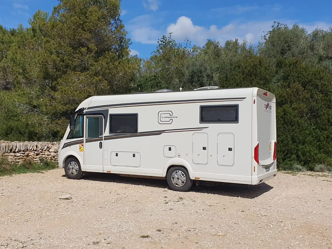 Caravans-Wohnm Carthago