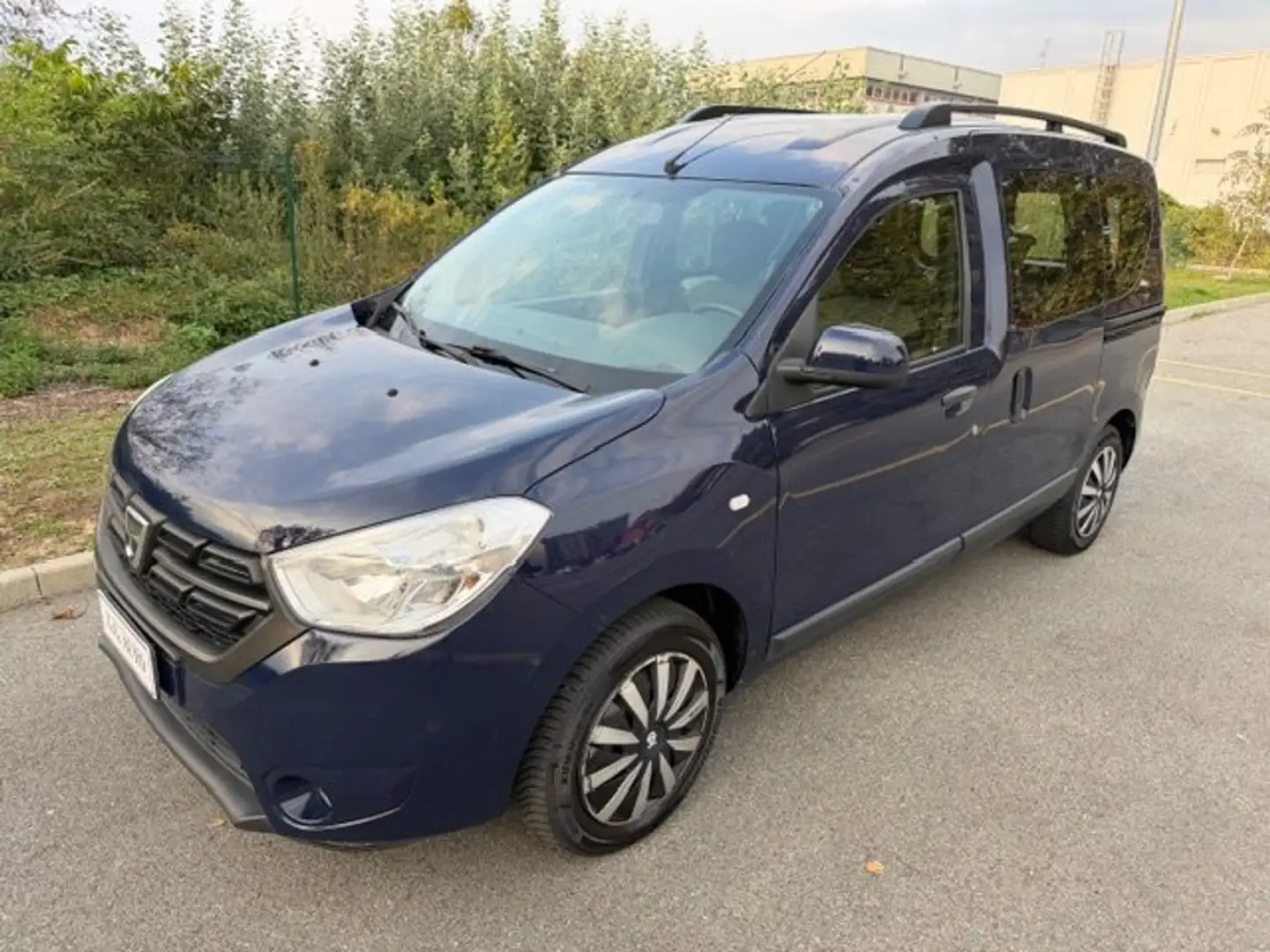 Dacia Dokker 1.6 Ambiance Benzina/ Gpl 102 cv Blauw - 2