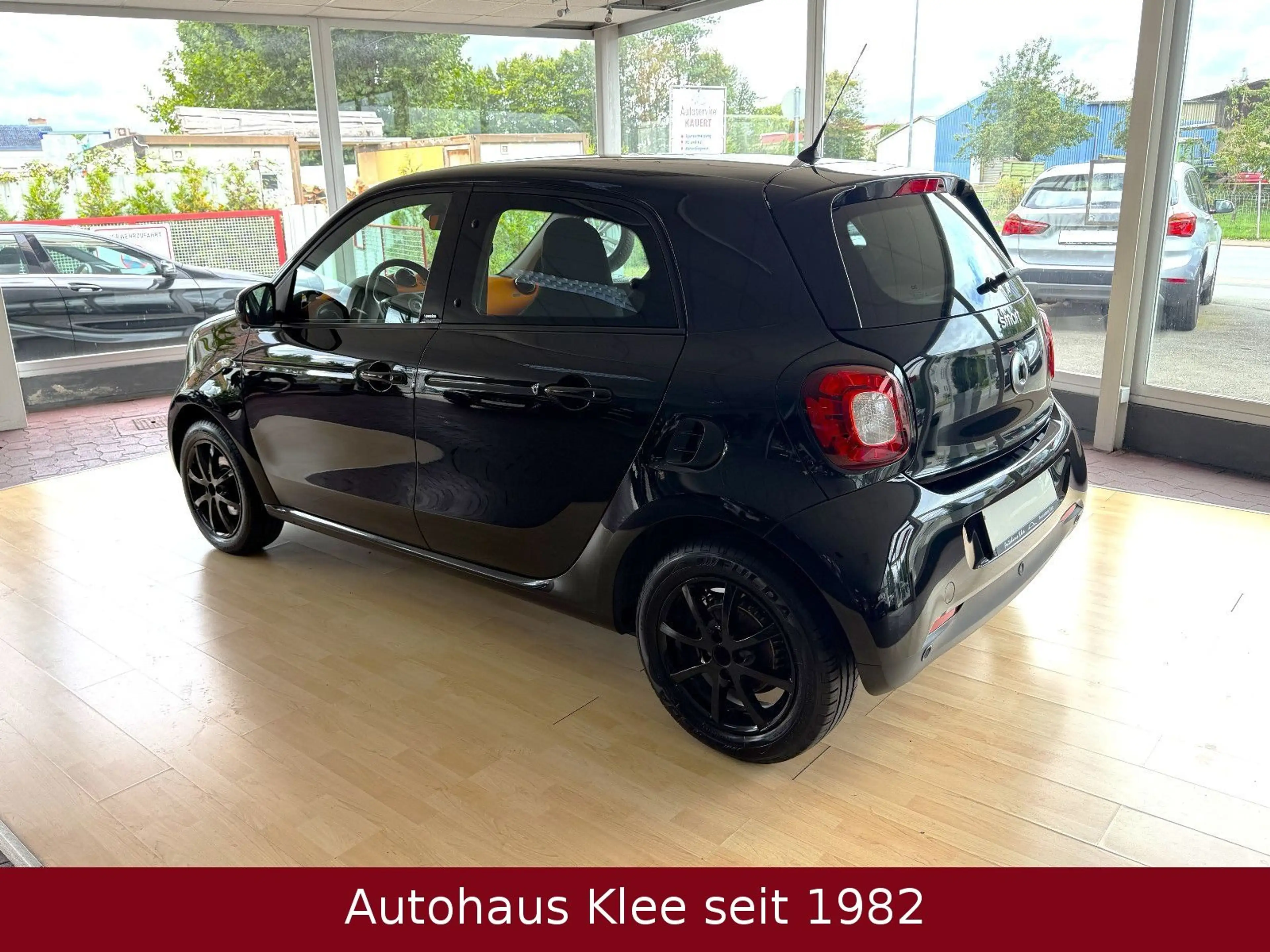 smart forFour Passion *Sitzhzg*Tempo*Tüv 04/2028* — photo 12
