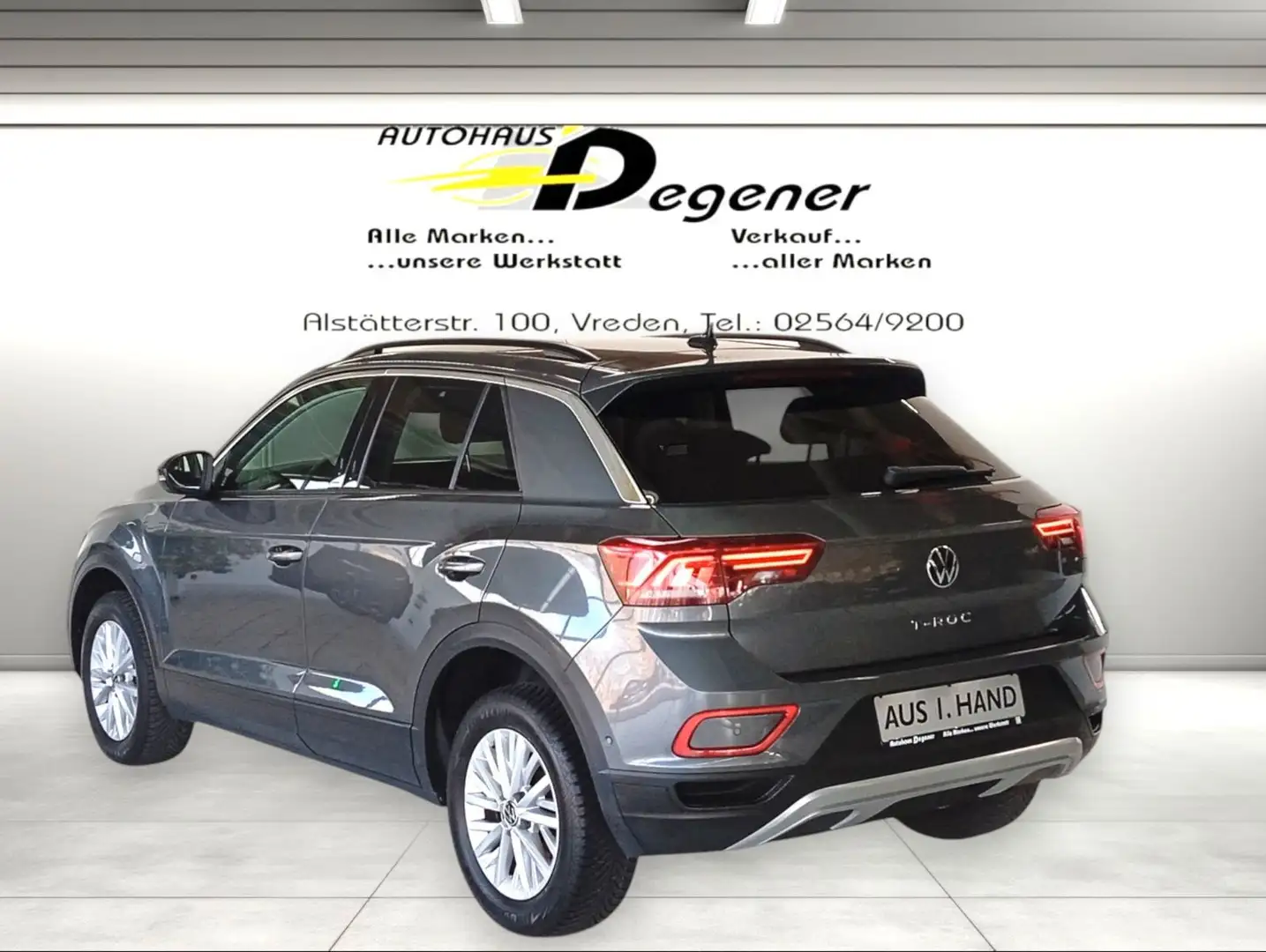 Volkswagen T-Roc / LED / Dig. Cockpit / Navi / Allwetter Gris - 2