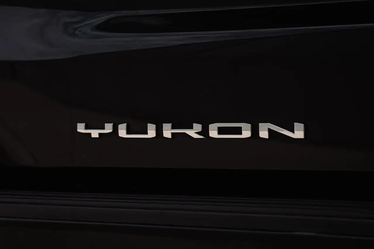 GMC Yukon снимка GMC Yukon