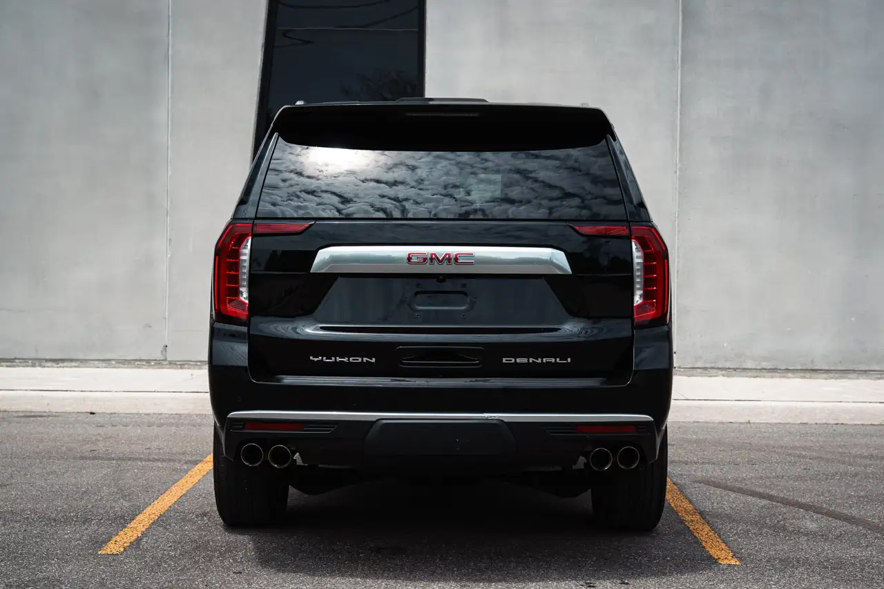 GMC Yukon снимка GMC Yukon