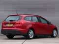 Ford Focus Wagon 1.0 EcoBoost Trend Edition *Navigatie*Parkee Rood - thumbnail 2