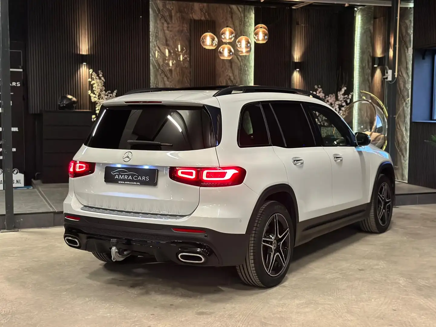 Mercedes-Benz GLB 200 AMG|PANO|SFEER|MEMORY|BOMVOL! Wit - 2