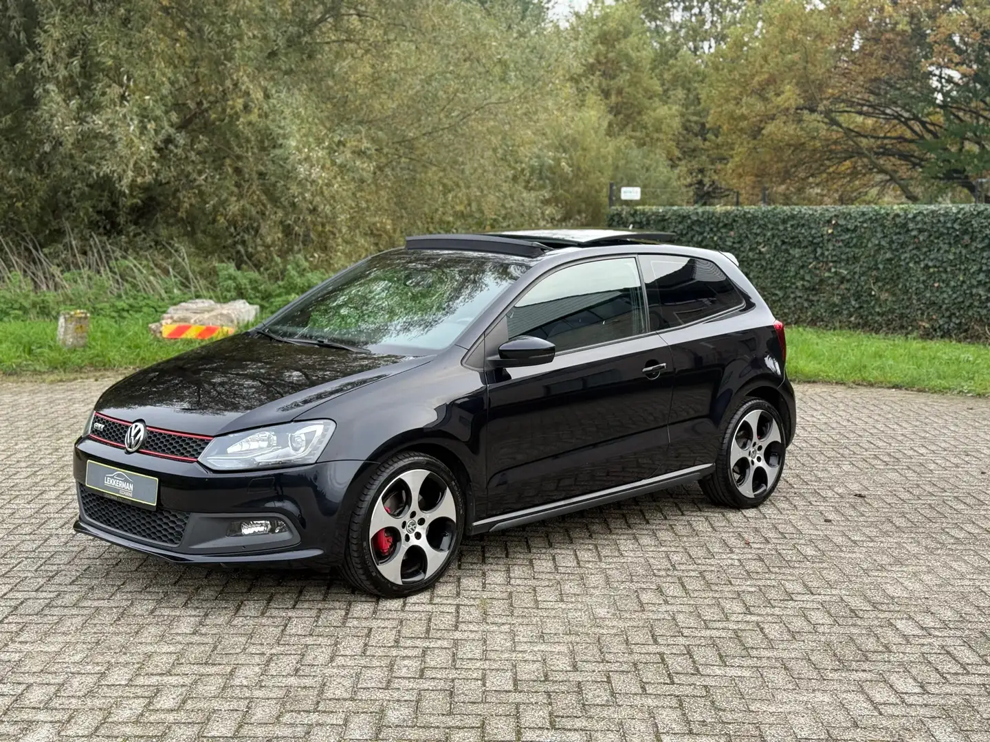 Volkswagen Polo GTI 1.4 TSI PANO I 180PK I CRUISE I PDC I DSG I NWE AP Noir - 1