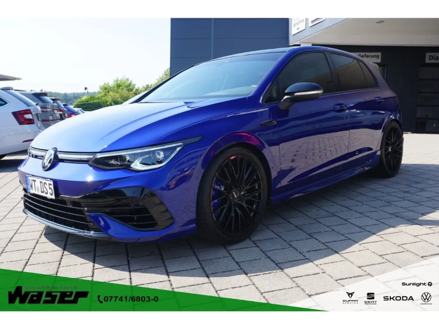 Volkswagen Golf VIII 2.0 TSI R Performance 4Motion Pano ACC Navi Blau - 1