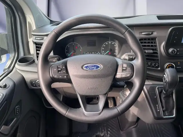 Ford Transit Custom view 11