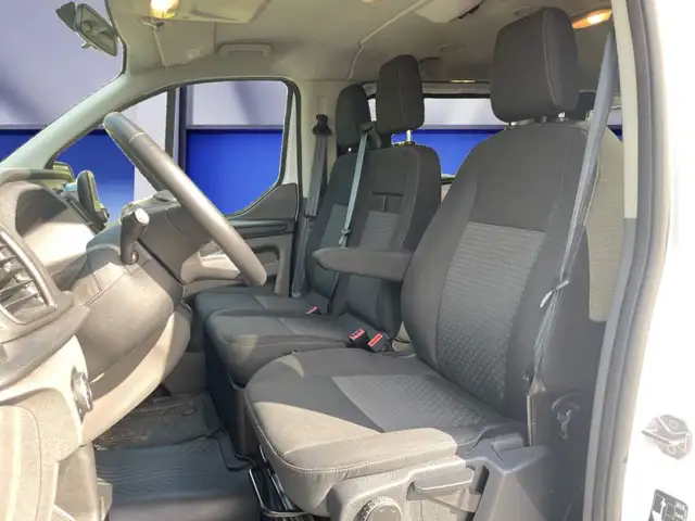 Ford Transit Custom view 8