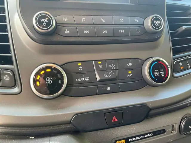 Ford Transit Custom view 15