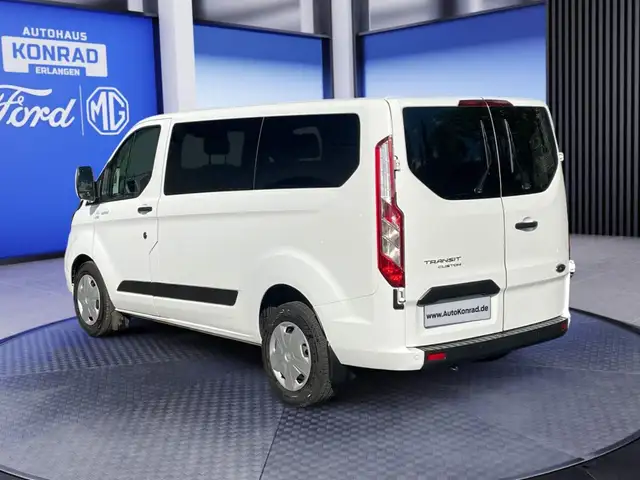 Ford Transit Custom view 4