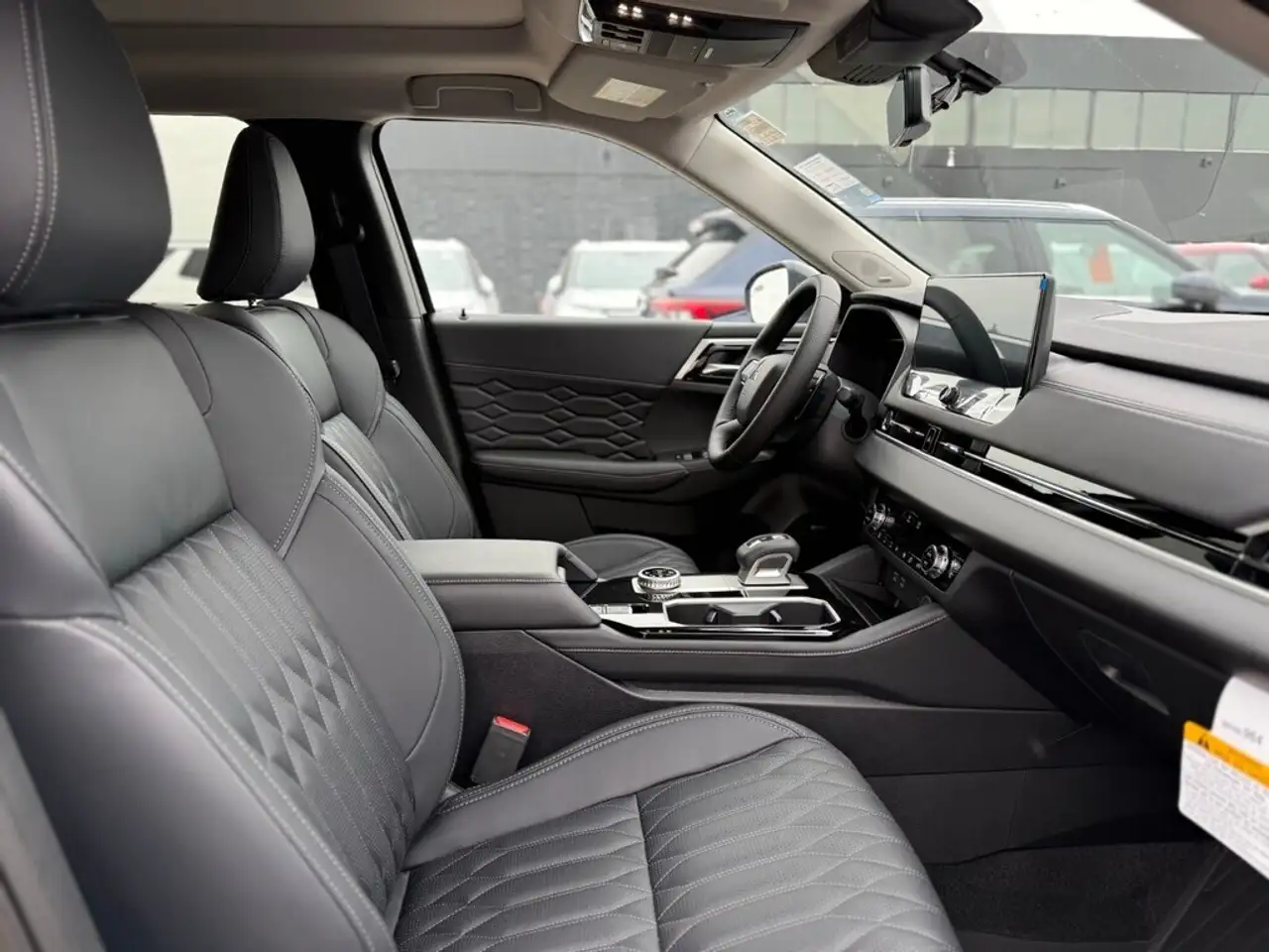 Mitsubishi Outlander снимка Mitsubishi Outlander