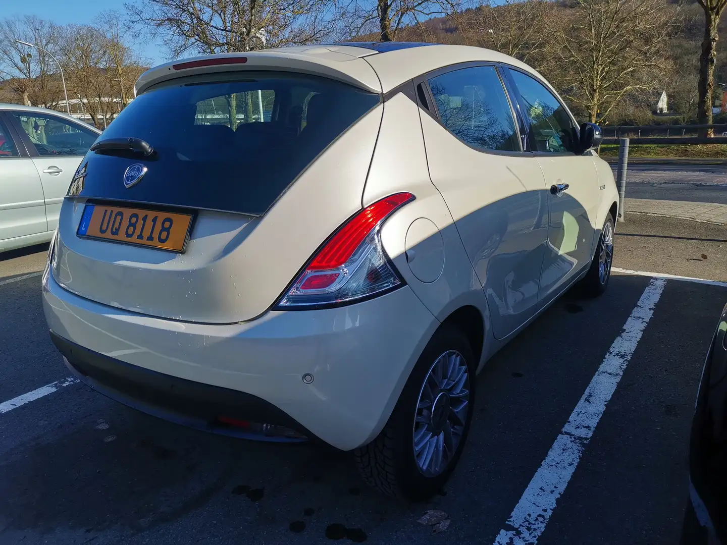 Lancia Ypsilon Y 0.9 TwinAir Turbo 8V Automatik Platinum Blanc - 2