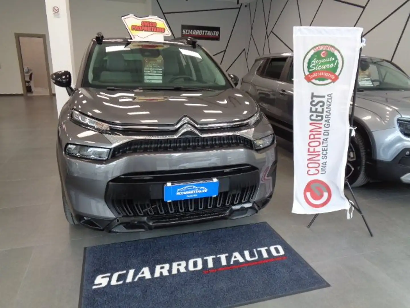 Citroen C3 Aircross C3 Aircross I 2021 1.5 bluehdi Shine Pack s Grigio - 1