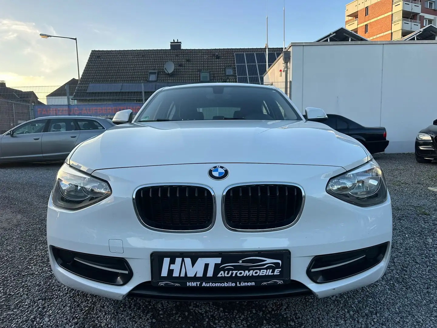 BMW 116 i *TÜV/ASU NEU* Sport Line Weiß - 2